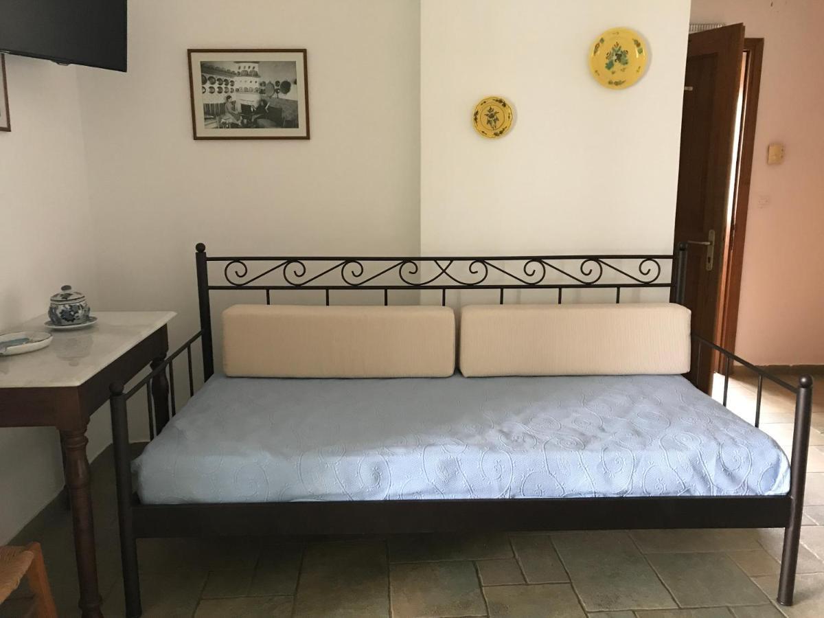 Pegasus Studios & Apartments Skyros Room photo