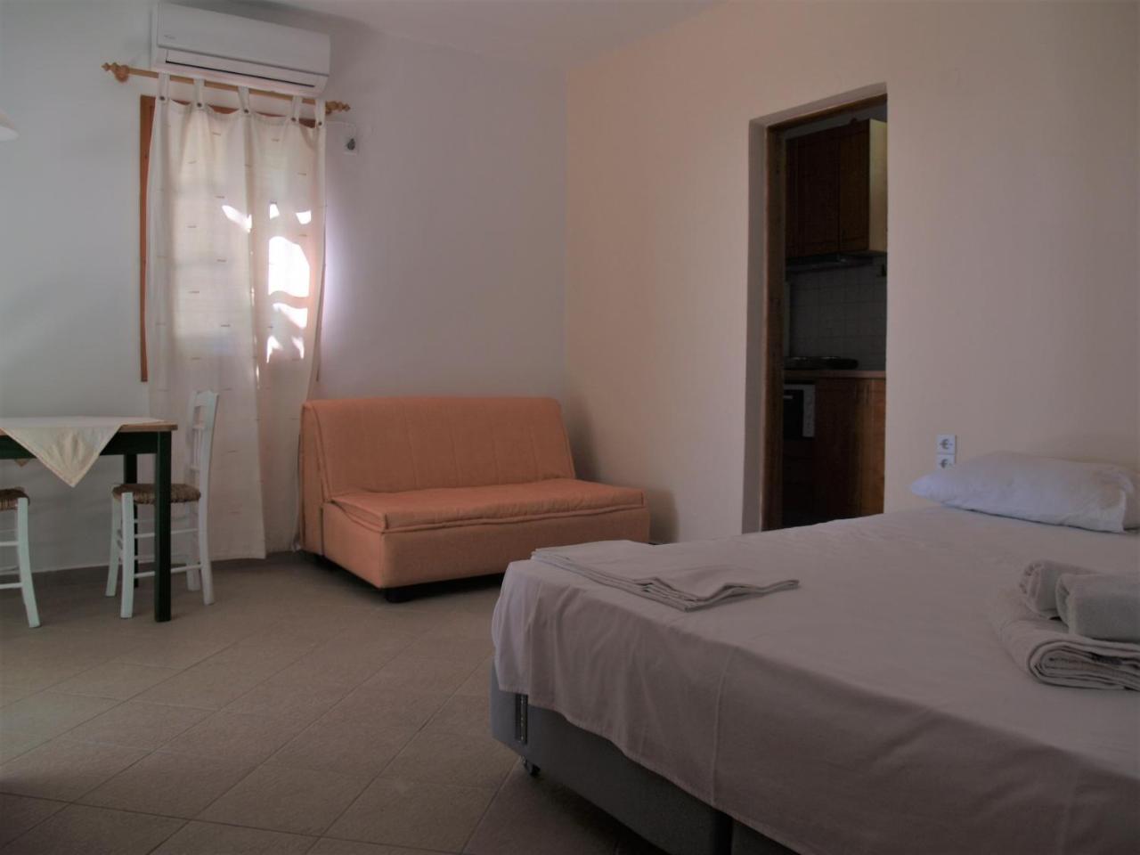 Pegasus Studios & Apartments Skyros Exterior photo